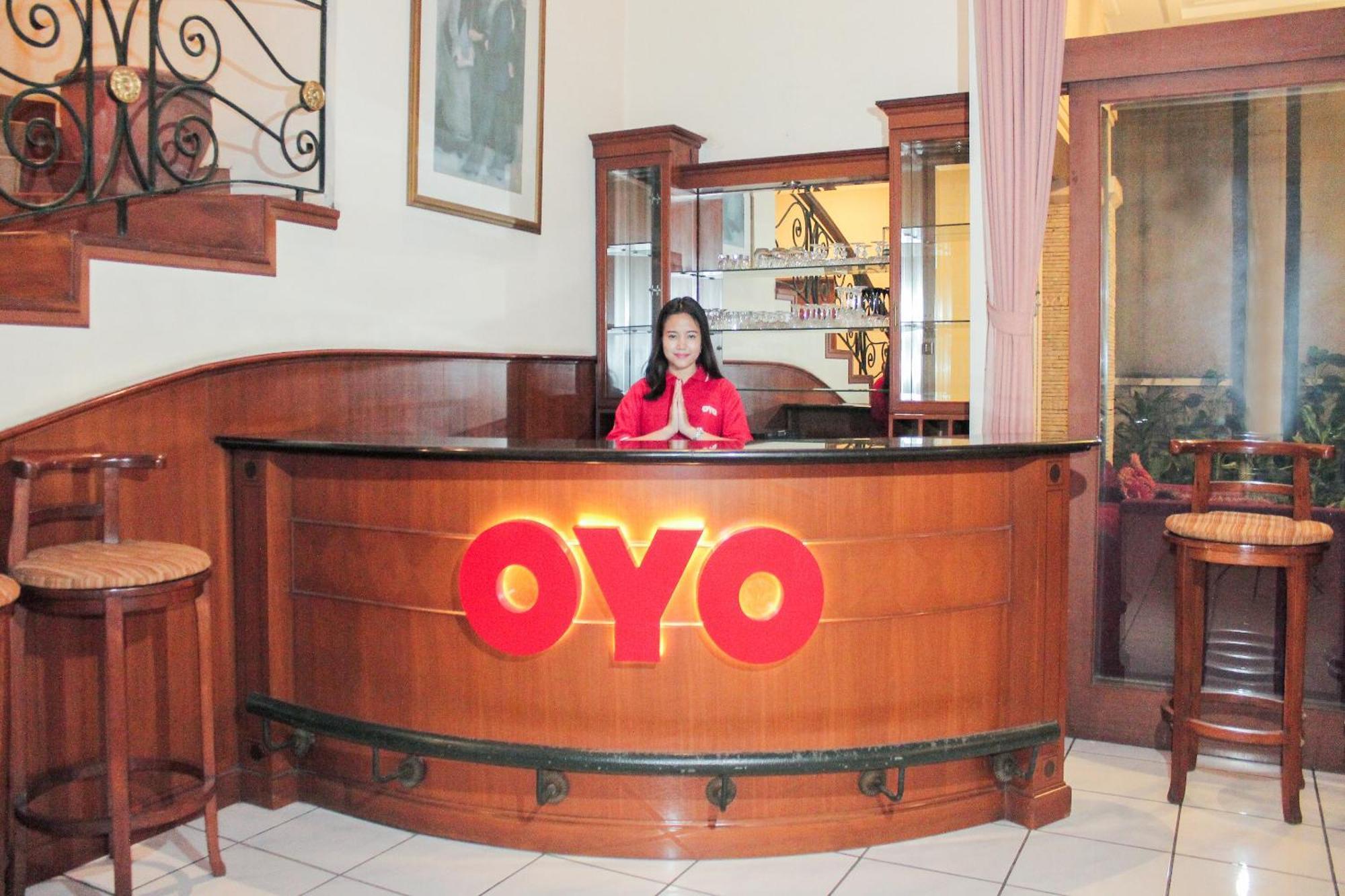 Hotel Super Oyo 123 Puri Lotus Giacarta Esterno foto